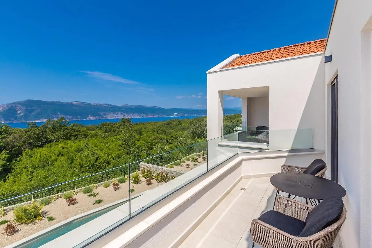 Villa Verena Brzac 0*,